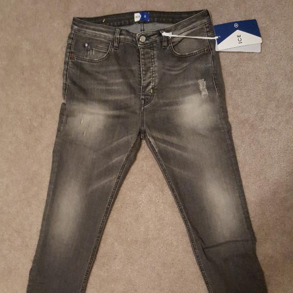 ICE ICEBERG Distressed/Faded grey jeans (Italy)